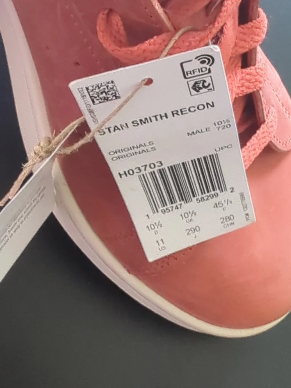 Adidas men’s Coral Red Court-Style Sneakers